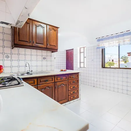 Renaissance - Moradia Com Piscina Aquecivel E Bbq Em *