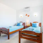 Villa Renaissance - Moradia Com Piscina Aquecivel E Bbq Em Carvoeiro Villa *